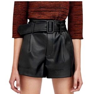Zara NWOT pleated faux leather shorts black Small